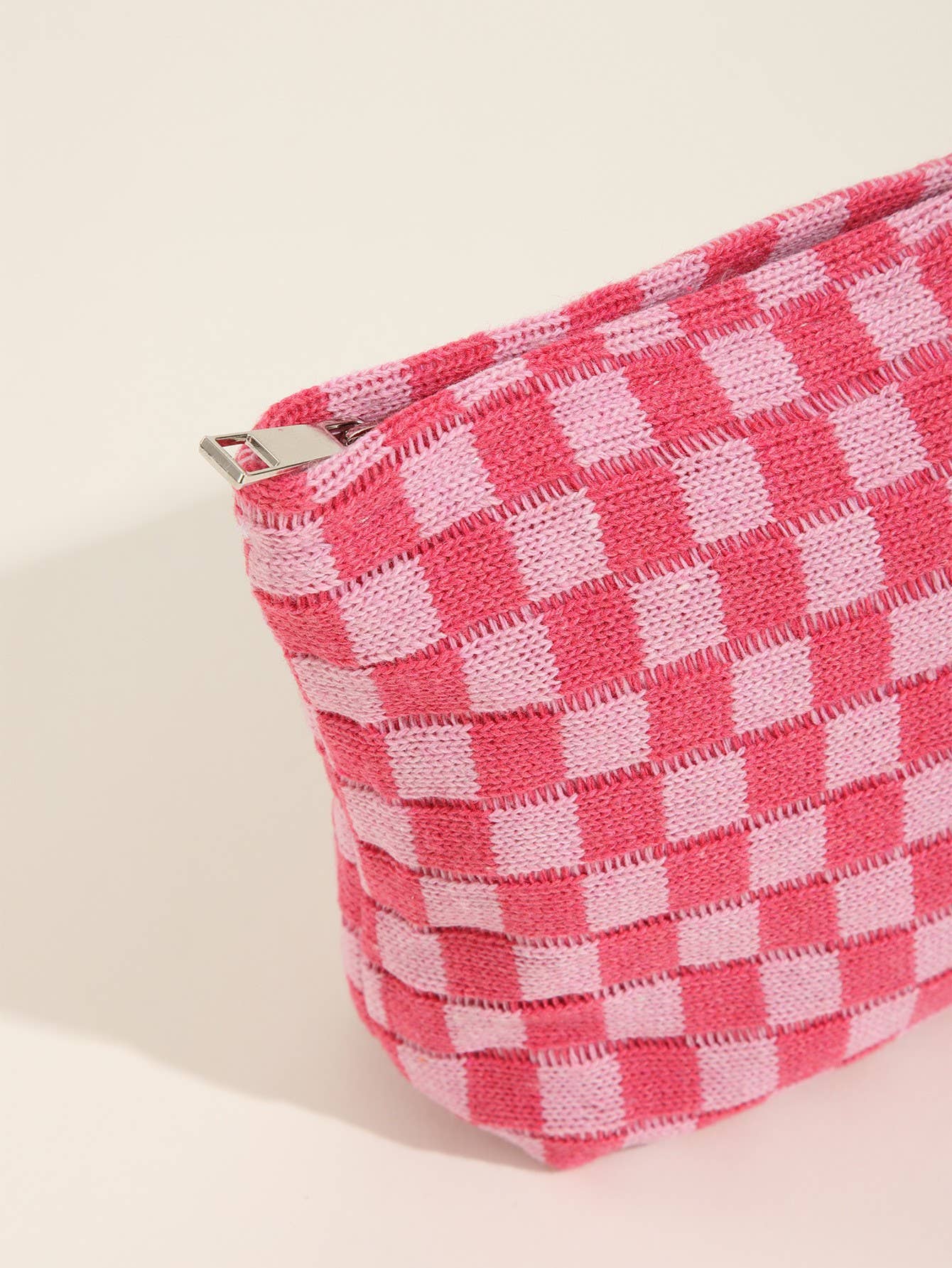 TRAVEL CHECKER MAKEUP COSMETIC POUCH BAG |