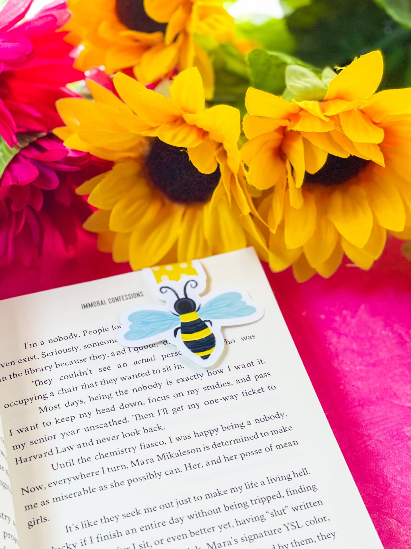 Bumble Bee Magnetic Bookmark